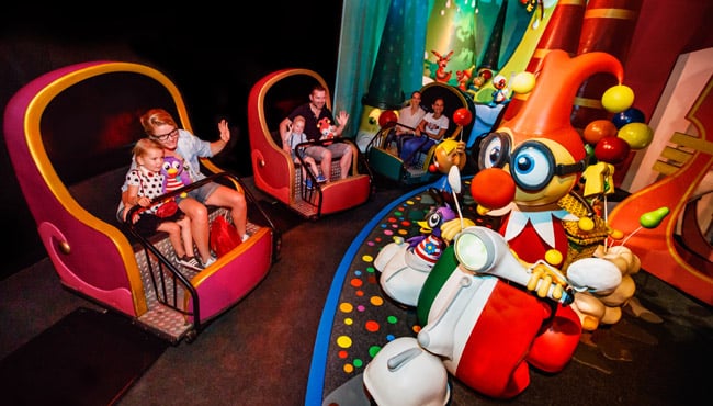 Scene in Efteling-attractie Carnaval Festival