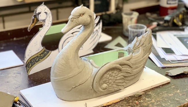 De ontwerpschets en het 3D-model naast elkaar.