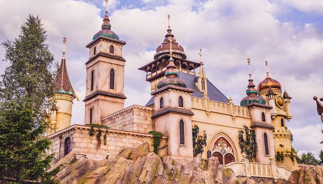 Efteling-medewerkers konden een ritje maken in Symbolica tijdens het voorjaarsommetje.