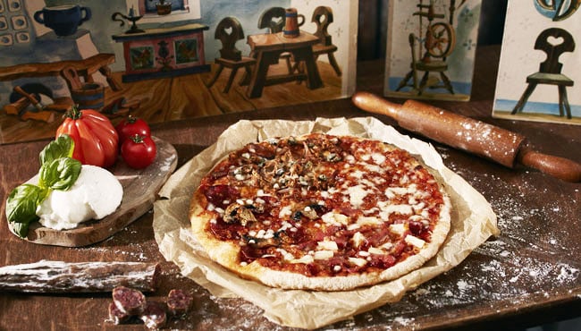 Verse pizza bij Pinokkio's pizza en pasta restaurant