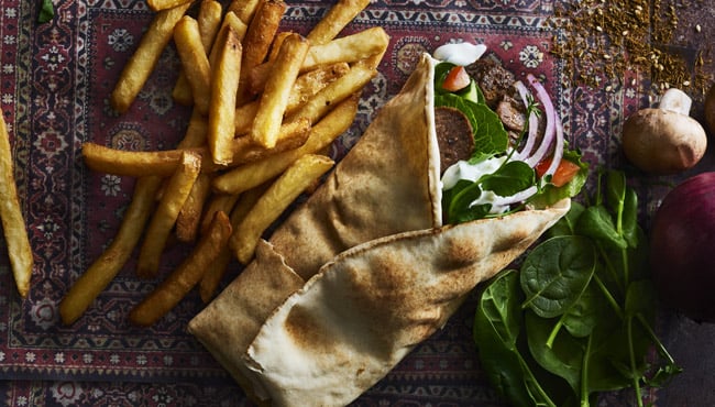 flatbread runderspies met tzaziki