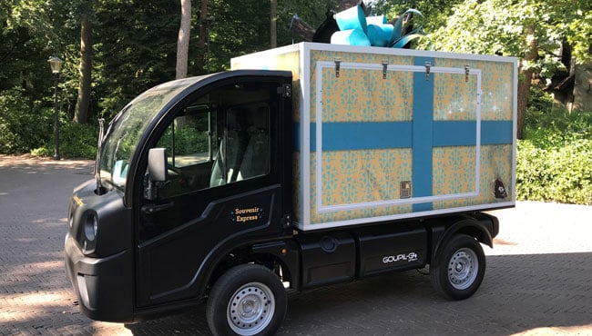 Bezorgwagentje van de Efteling Souvenir Express.