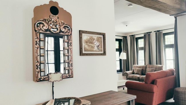 De spiegel met voice-assistent