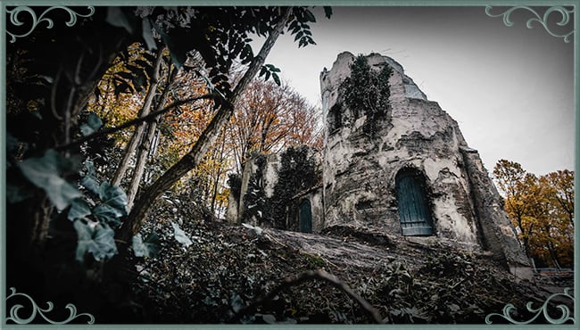 De iconische toren van het Spookslot wordt onderdeel van het nieuwe themagebied het Huyverwoud
