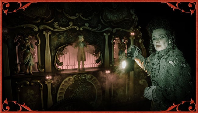 virginie met lantaarn bij esmeralda