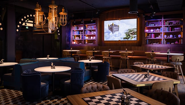 Overzichtsfoto in Restaurant Saga in het Efteling Wonder Hotel.