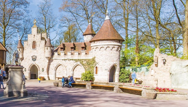 Het kasteel van Sneeuwwitje in het Sprookjesbos