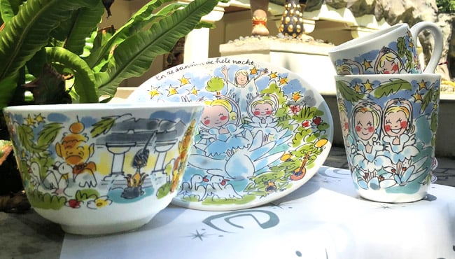 De Indische Waterlelies-set van Efteling Blond Amsterdam tentoongesteld in het Sprookjesboos, voor het sprookje De Indische Waterlelies.