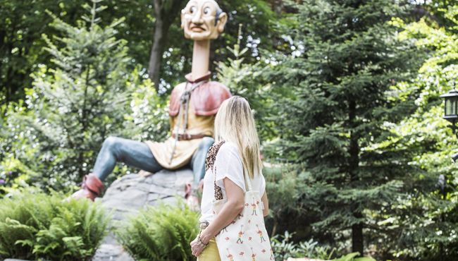 Nieuw: tas van canvas met opdruk van Langnek en paddenstoelen. Vanaf donderdag 30 mei exclusief verkrijgbaar bij In den Ouden Marskramer voor € 5,- per stuk. 