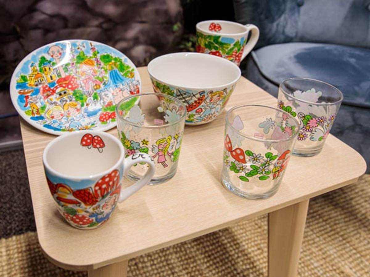 Symmetrie ongeluk Versterken Uitbreiding collectie Efteling Blond Amsterdam servies