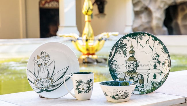 Nieuw servies De Indische Waterlelies