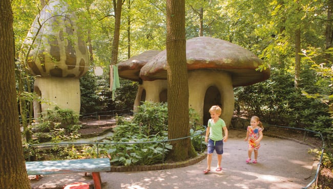 Schaduw in het Efteling Sprookjesbos.