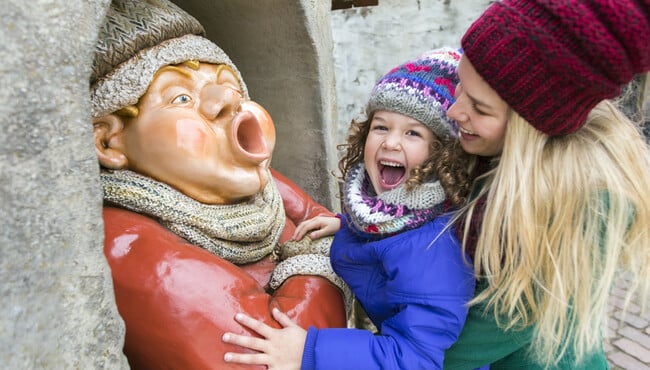 Kind en moeder bij Holle Bolle Gijs