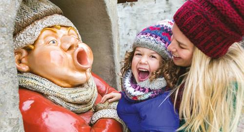 Moeder en dochter bij Holle Bolle Gijs in de Efteling