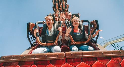 Vriendinnen in de Python in de Efteling