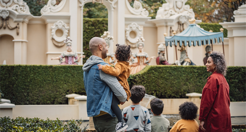 Een gezin in het Sprookjesbos.